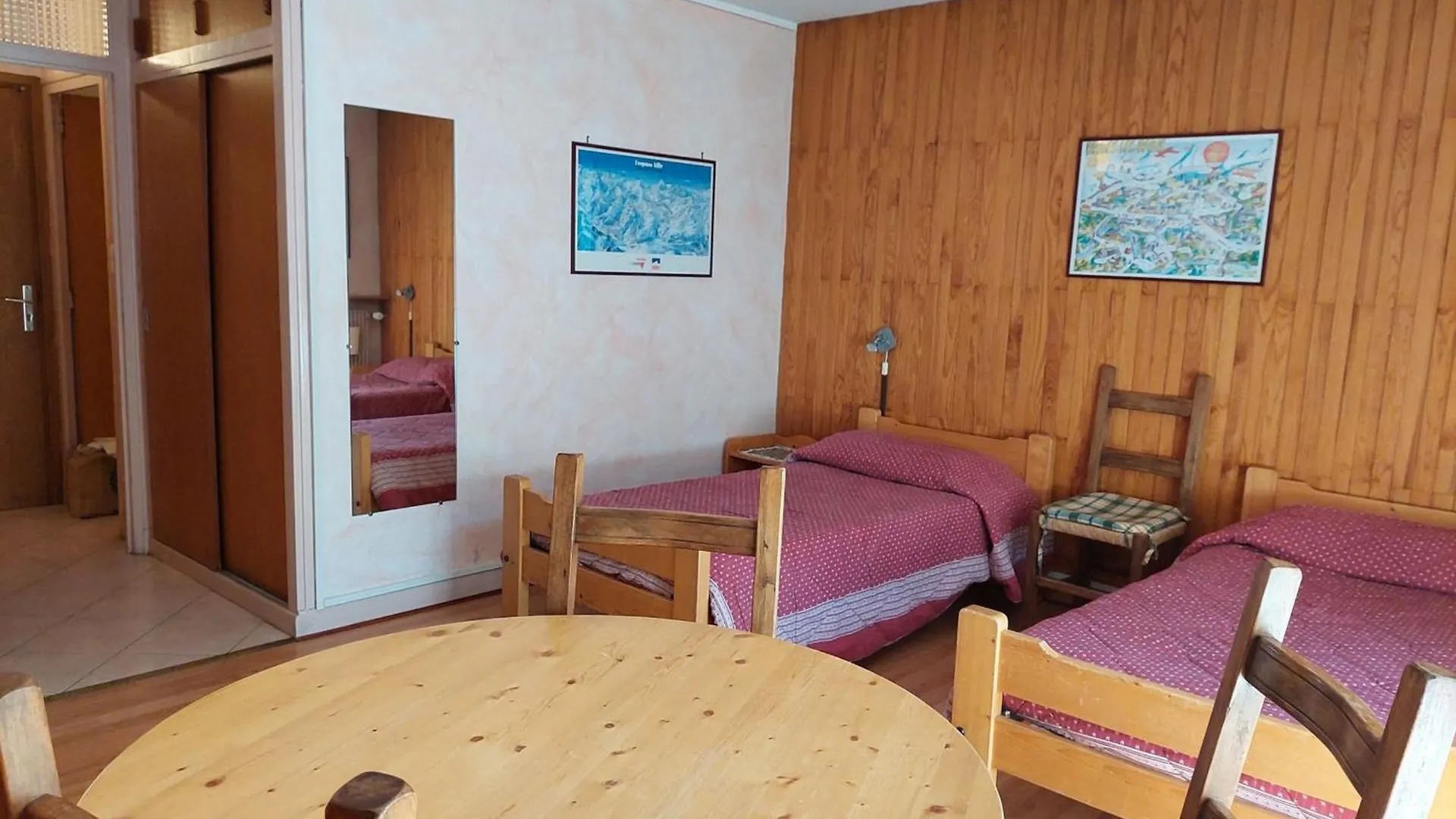 Studio 2 Personnes, Centre Village, Wifi, Parking - Fr-1-512-193 Brides-les-Bains 0*,  France